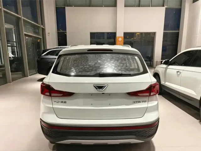 Jetta VS5 — Фото автомобиля 5
