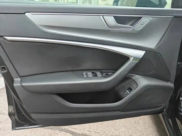 Audi A6L — Фото автомобиля 12