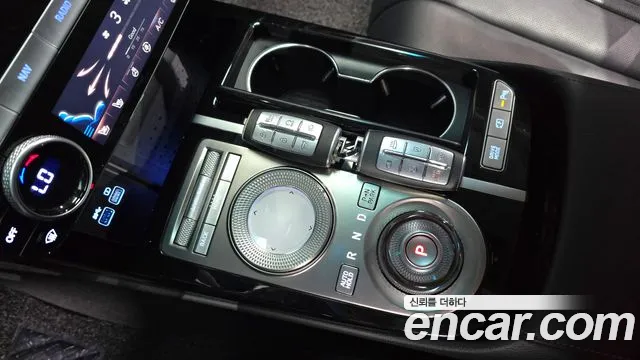 Genesis G80 Бензин 2.5 турбо AWD — Фото автомобиля 9