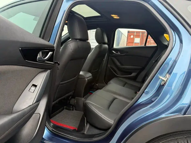 Mazda CX-4 — Фото автомобиля 5