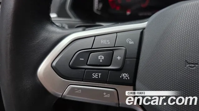 Volkswagen Tiguan — Фото автомобиля 29