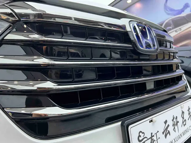 Honda Odyssey — Фото автомобиля 4