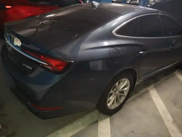 Buick LaCrosse — Фото автомобиля 3