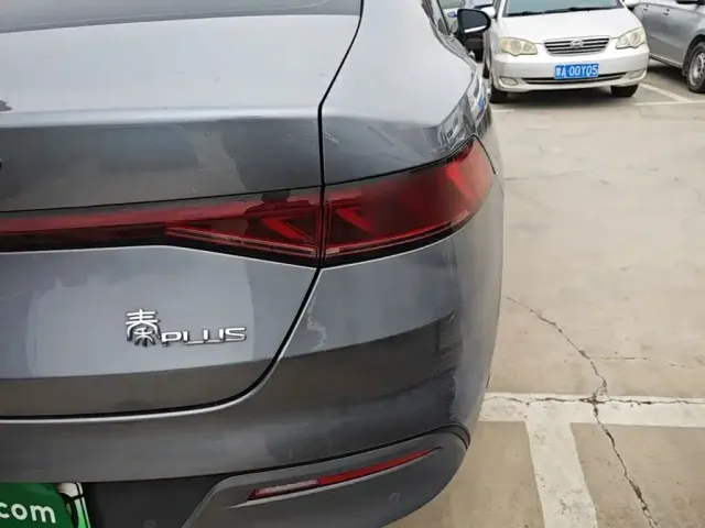 BYD Qin PLUS 2024 Glory Edition EV 510KM Leading — Фото автомобиля 7