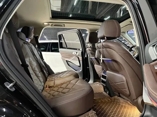 BMW X5 — Фото автомобиля 12