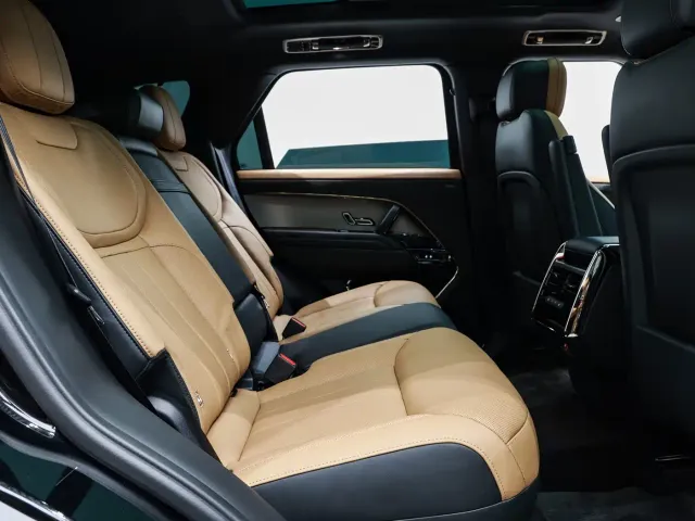 Land Rover Range Rover Sport — Фото автомобиля 11