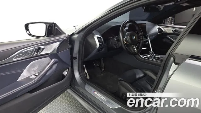 BMW 8 Series G15 — Фото автомобиля 15