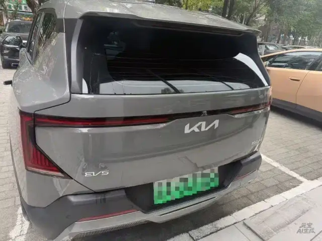 Kia EV5 — Фото автомобиля 3