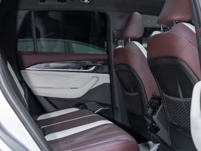Geely Xingyue L — Фото автомобиля 12