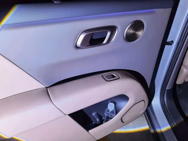 Li Auto i6 — Фото автомобиля 7