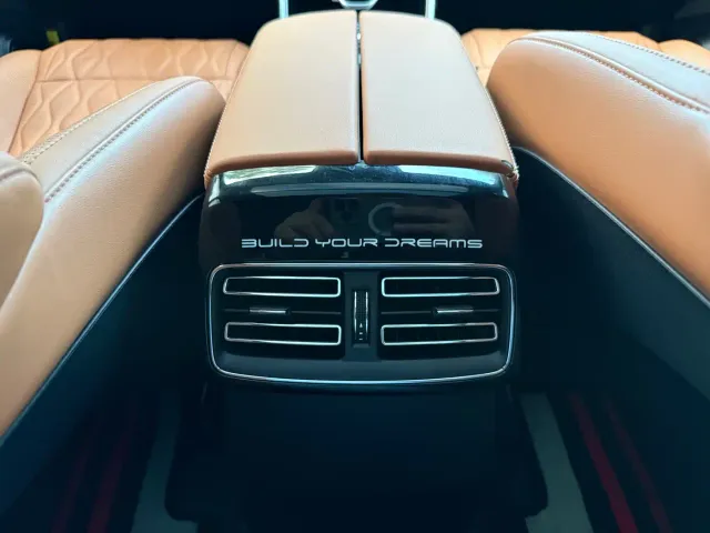 BYD Tang — Фото автомобиля 10