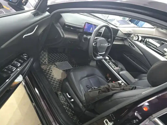 Wuling Starlight — Фото автомобиля 15