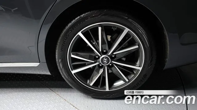 Hyundai Grandeur Новый Grandeur IG — Фото автомобиля 5