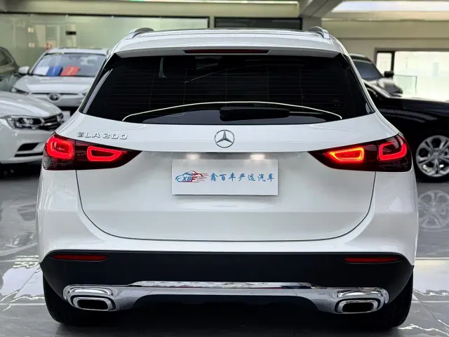 Mercedes-Benz GLA-Class — Фото автомобиля 9