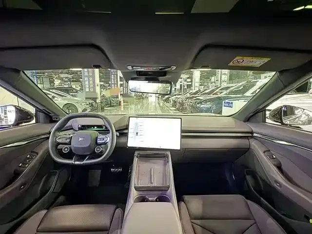 Xpeng P7 — Фото автомобиля 6