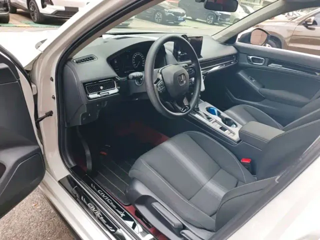 Honda Civic — Фото автомобиля 15
