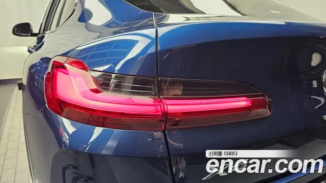 BMW X4 xDrive20i M Sport — Фото автомобиля 23
