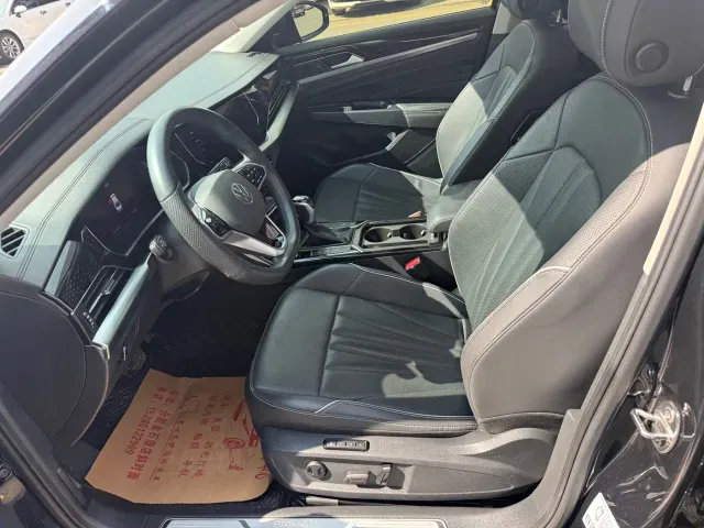 Volkswagen Passat — Фото автомобиля 6