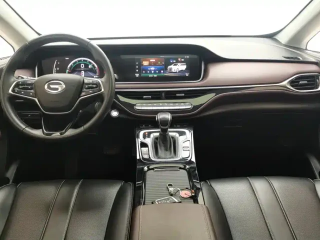 GAC Trumpchi M6 — Фото автомобиля 12