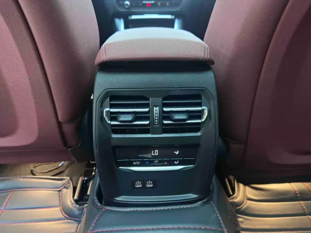 BMW 3 Series — Фото автомобиля 17