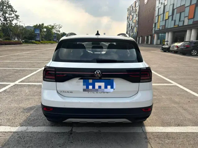 Volkswagen T-Cross — Фото автомобиля 12