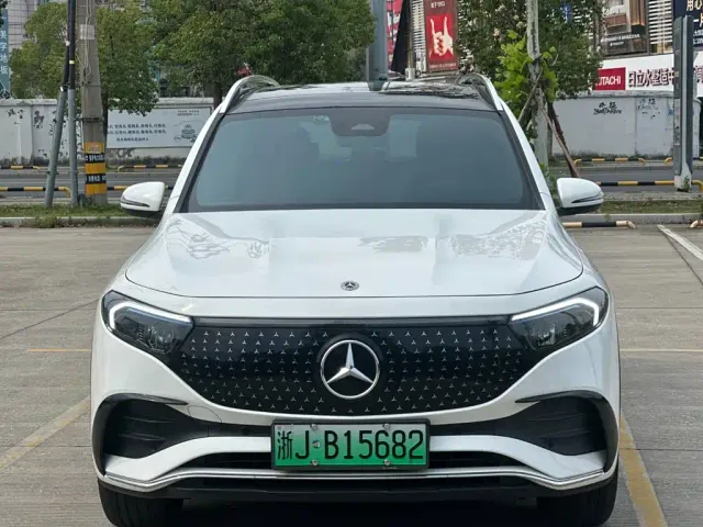 Mercedes-Benz EQB — Фото автомобиля 21
