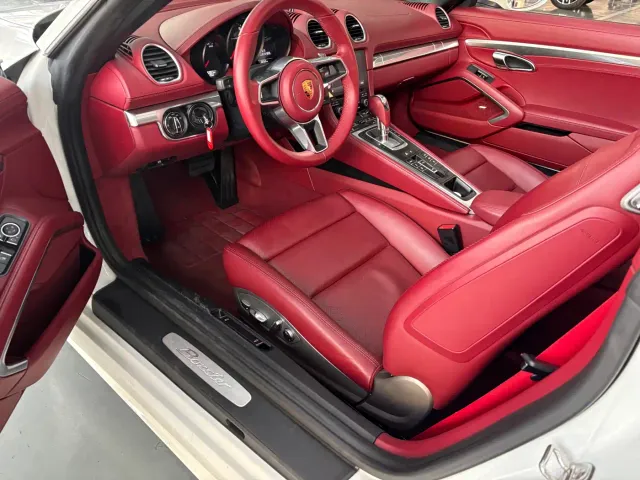 Porsche 718 — Фото автомобиля 4