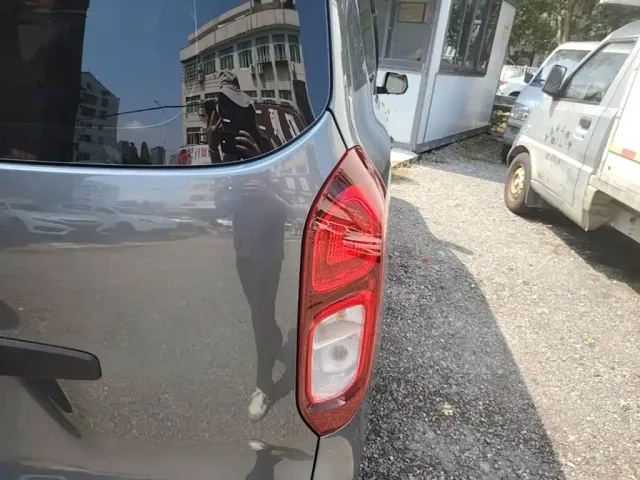 Wuling Hongguang — Фото автомобиля 7