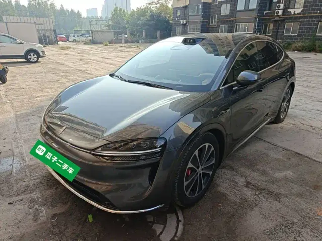 Фотография автомобиля — Luxeed R7