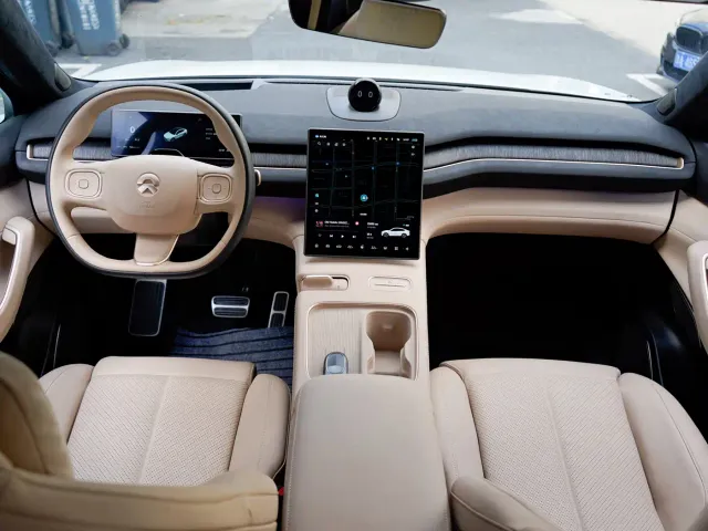 Nio EC7 — Фото автомобиля 12