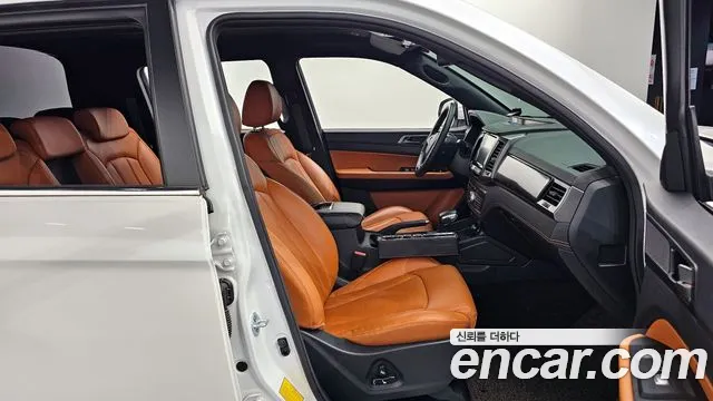 KG_Mobility_Ssangyong Rexton Новый Rexton Sport Khan Дизель 2.2 4WD — Фото автомобиля 12