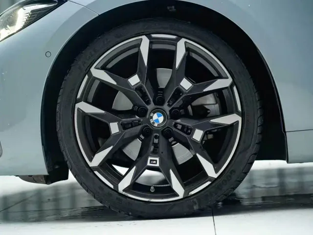 BMW 4 Series — Фото автомобиля 8