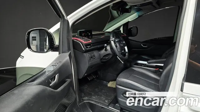 Hyundai Staria — Фото автомобиля 10