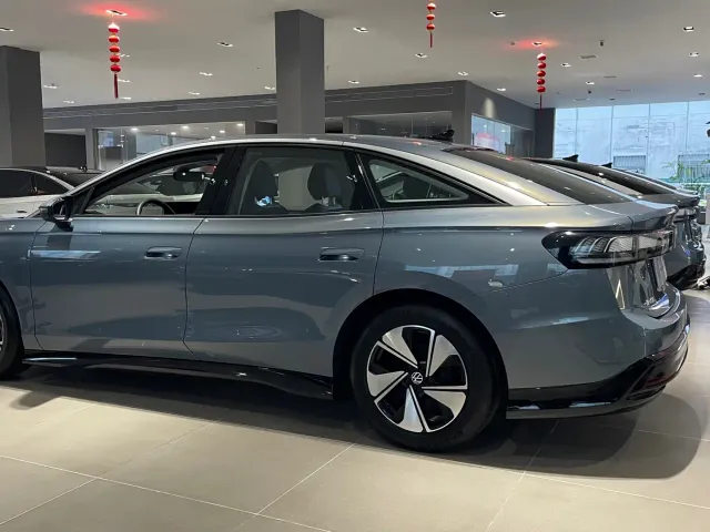 Volkswagen ID.7 Vizzion — Фото автомобиля 9