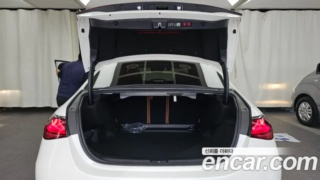 Mercedes-Benz E-Class E-класс W214 E300 4MATIC Exclusive — Фото автомобиля 15
