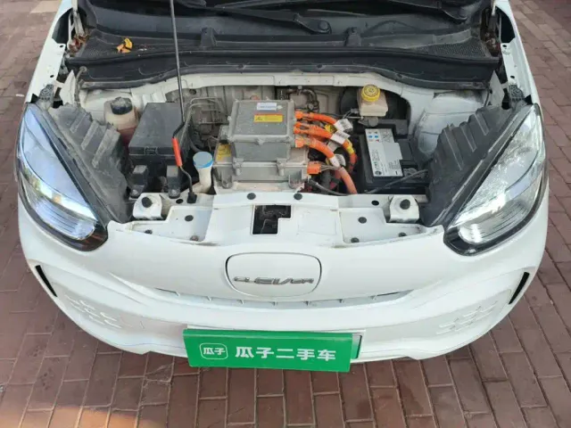 Roewe Clever — Фото автомобиля 10