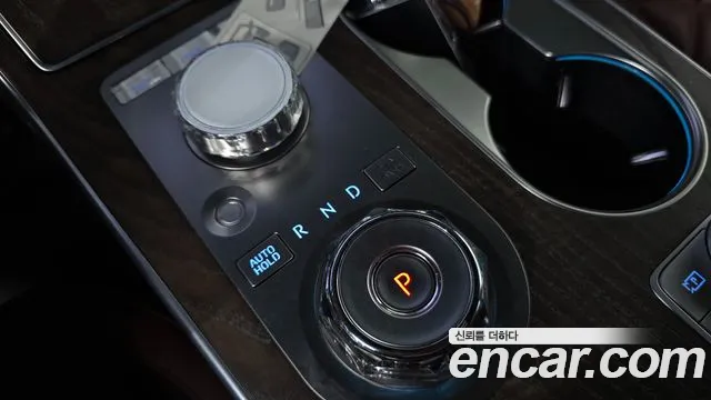 Genesis GV80 — Фото автомобиля 12