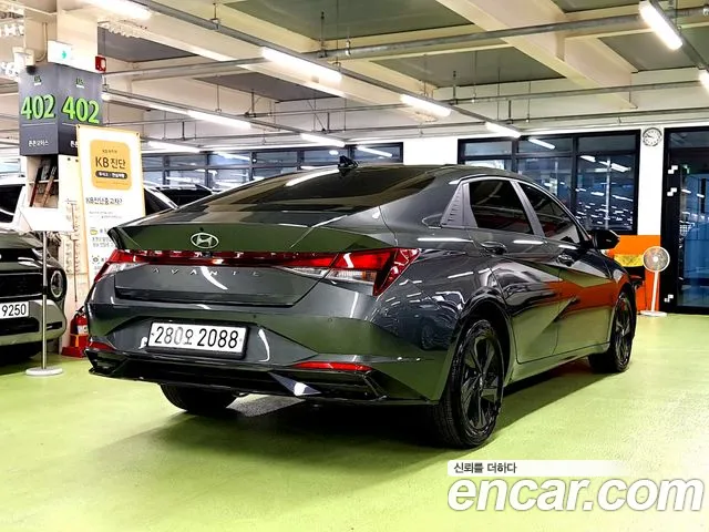 Hyundai Avante CN7 — Фото автомобиля 2