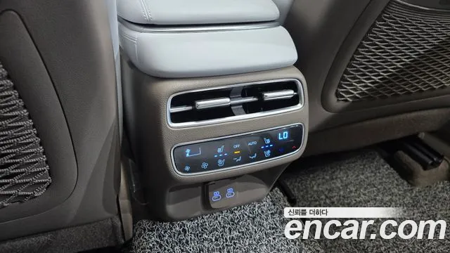 Genesis GV70 — Фото автомобиля 29