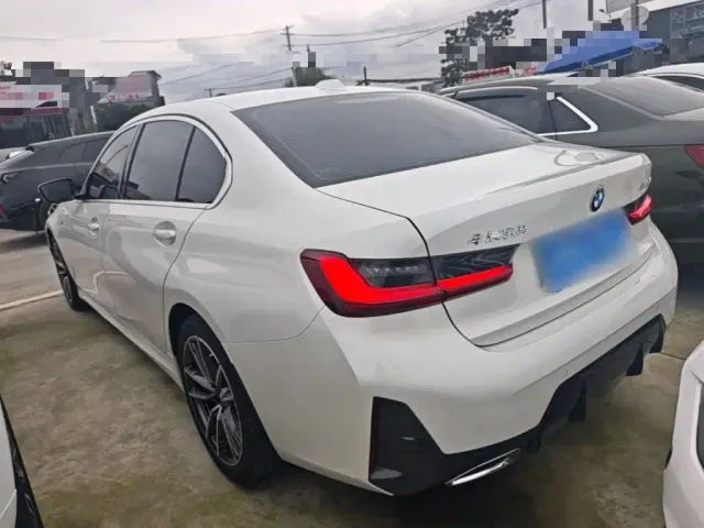 BMW 3 Series — Фото автомобиля 4