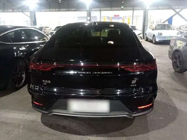 BYD Han — Фото автомобиля 5