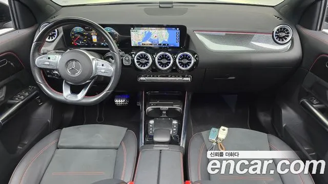 Mercedes-Benz GLA-Class H247 — Фото автомобиля 10