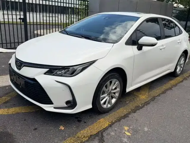 Toyota Corolla — Фото автомобиля 2