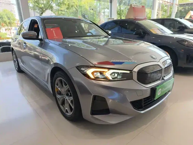 BMW i3 — Фото автомобиля 3