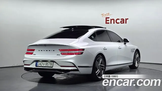 Genesis G80 Бензин 2.5 турбо AWD — Фото автомобиля 2