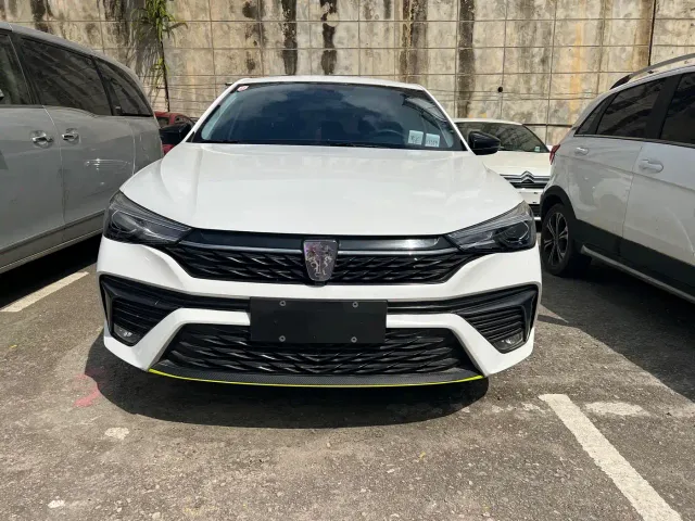 Roewe i5 — Фото автомобиля 2