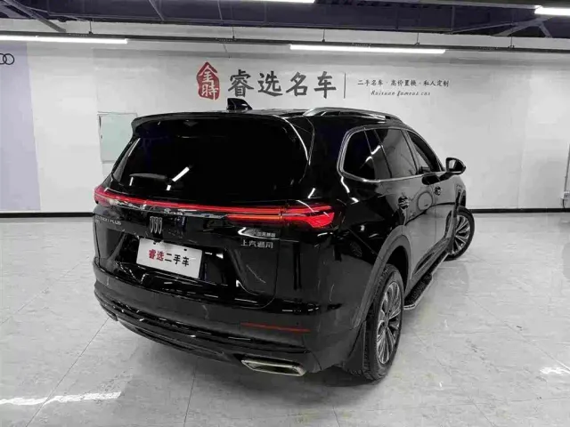 Buick Envision Plus — Фото автомобиля 4
