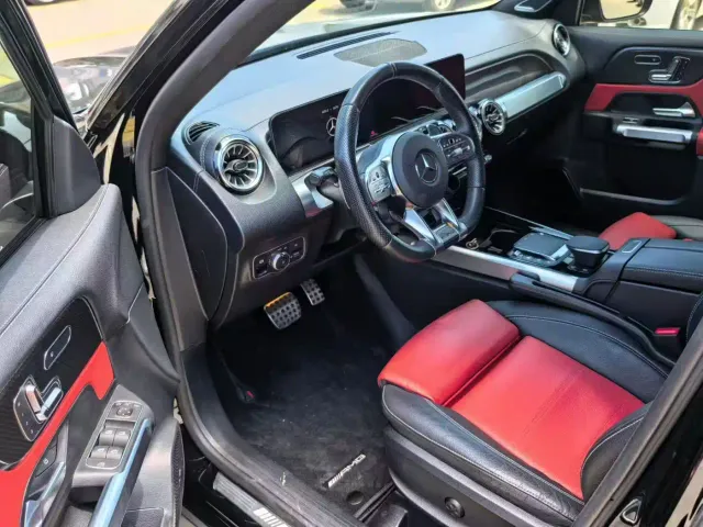 Mercedes-Benz GLB AMG — Фото автомобиля 4