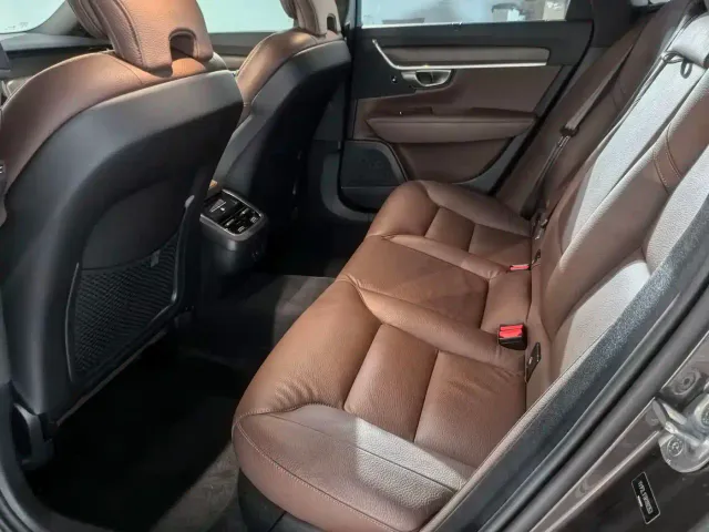 Volvo V90 — Фото автомобиля 20