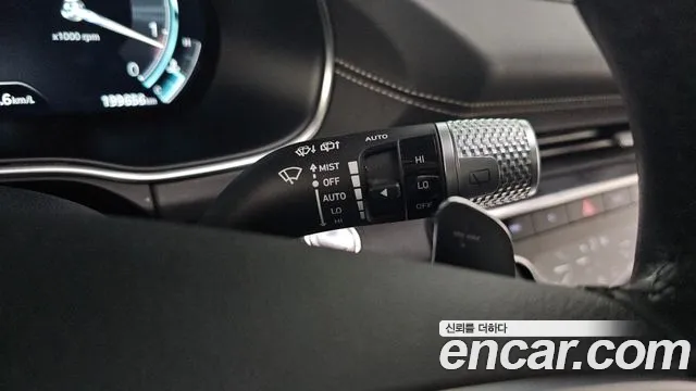 Genesis GV80 — Фото автомобиля 28
